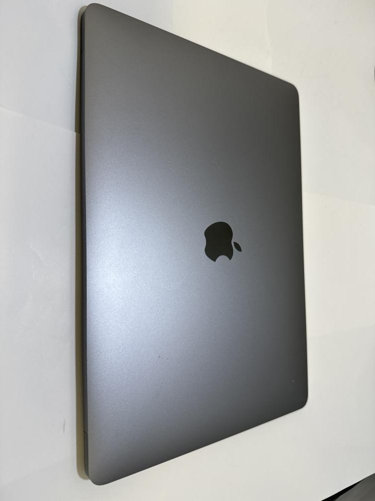 ★M522【ジャンク品】 MacBook Pro 2020 13インチ Apple M1 MJ123J/A_画像4