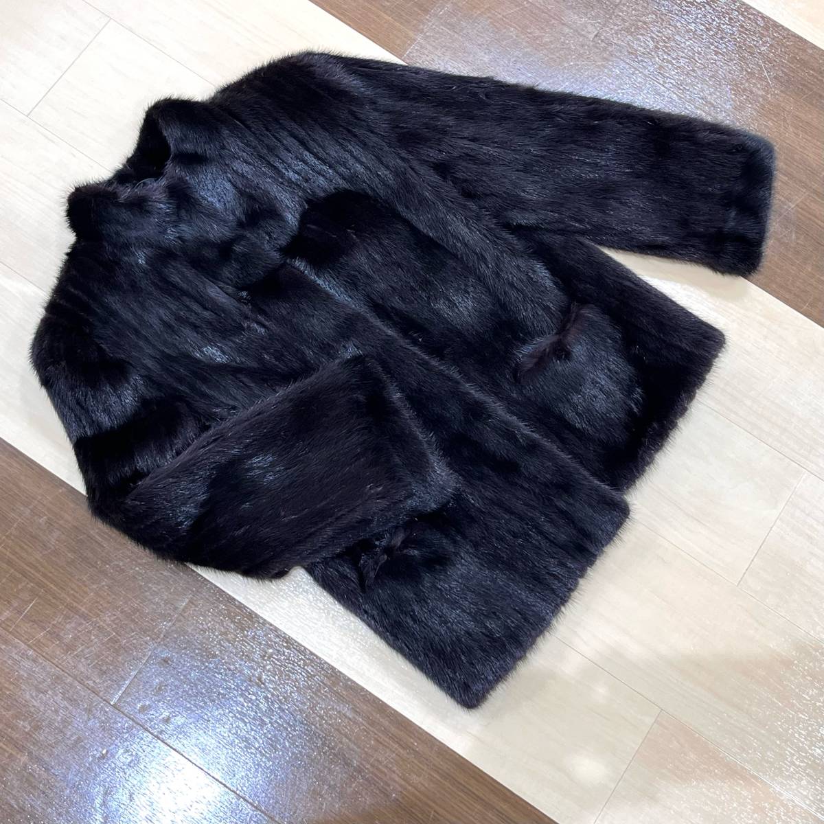 DRM-KU-008 中古現状品【ROYAL FUR ロイヤルファー】ミンク ファー コート size:13 着丈59cm ブラック色 毛皮 アウター MINK レディース　_画像8