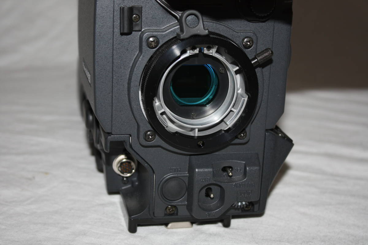 SONY DXC-D50+CA-D50 美品 業務用ビデオカメラ+カメラアダプター SONY DXC-D50+CA-D50 美品 業務用ビデオカメラ+カメラアダプター