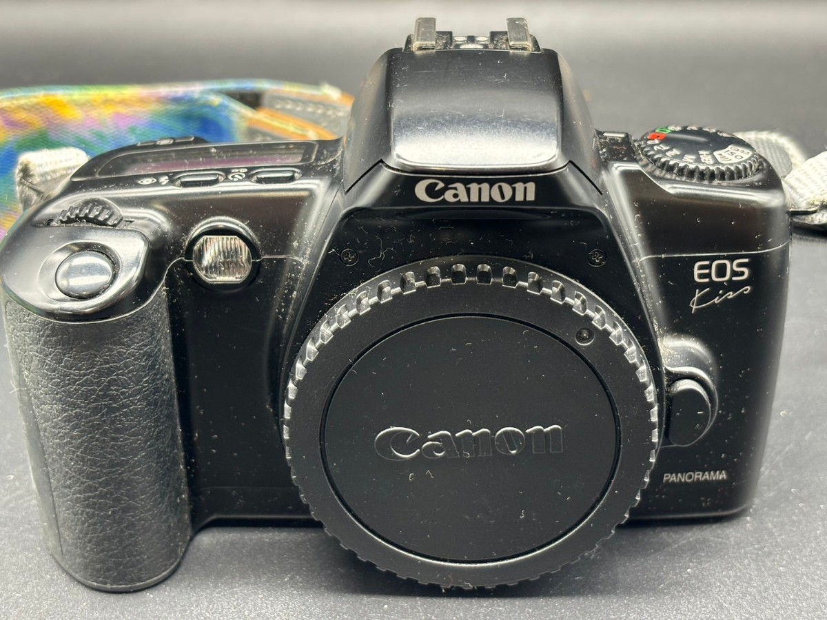 ★Canon キャノン EOS Kiss EF75-300mm F4.0-5.6Ⅱ ダブルズームキット 一眼レフカメラ 外箱&説明書付き S190の画像2