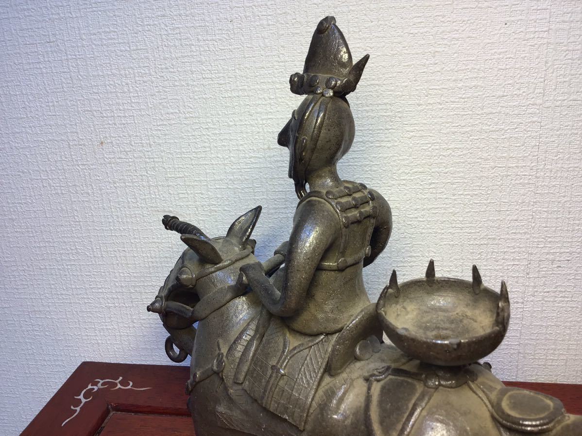 【智】年代物 朝鮮美術 中国美術 騎馬人物像 置物 仏教美術 陶器 詳細不明？傷有 ジャンク 現状品_画像9