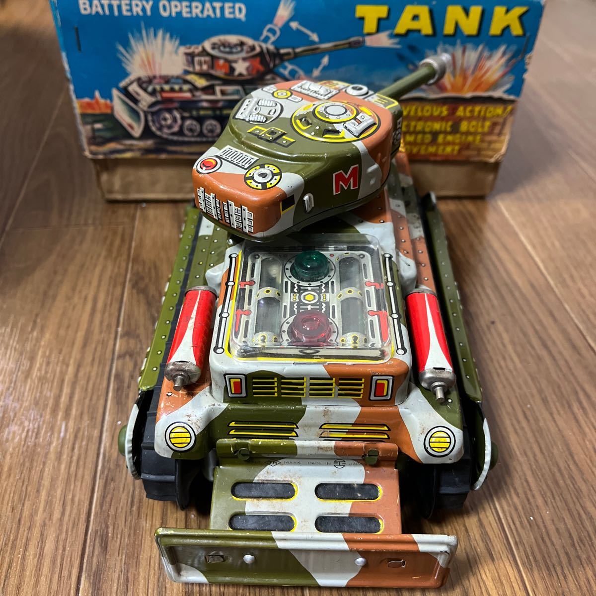  Showa Retro tin plate tank that time thing made in Japan tin plate toy Junk, box attaching 