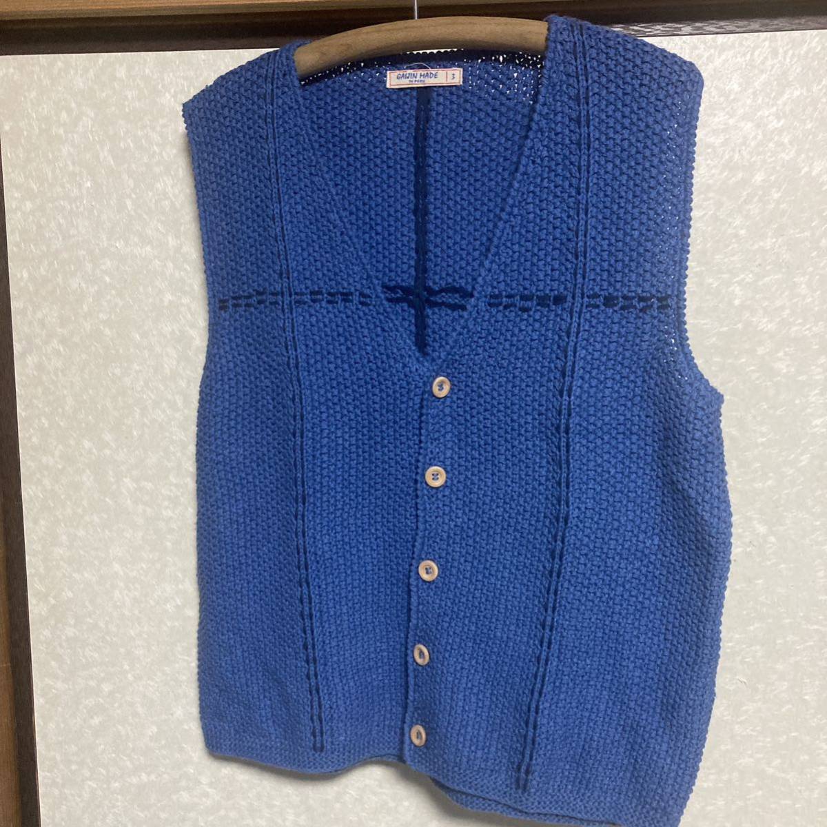 綿手編みカノコ刺し子入りベスト ブルー、Lサイズの画像1