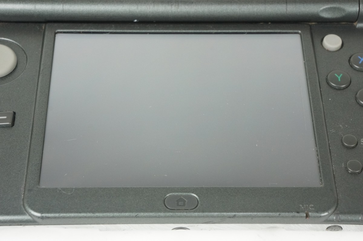 【動作品】new 3DSLL モンスターハンター 4G　モンハンデザイン　SD4GB付　Nintend　new ニンテンドー 3DS LL 　中古_画像4