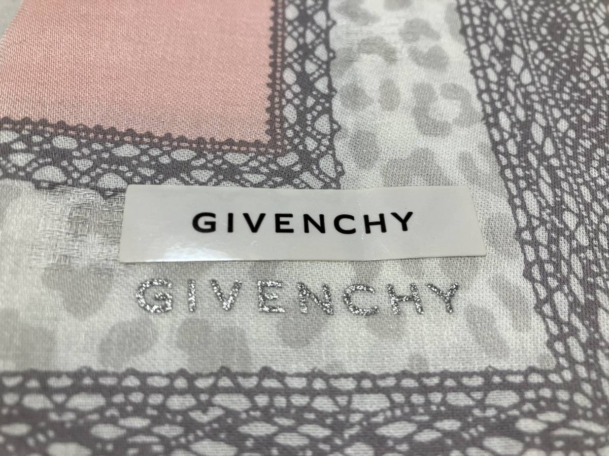 GIVENCY ジバンシー 大判ハンカチ 薄いピンク/グレー系 未使用品_画像4
