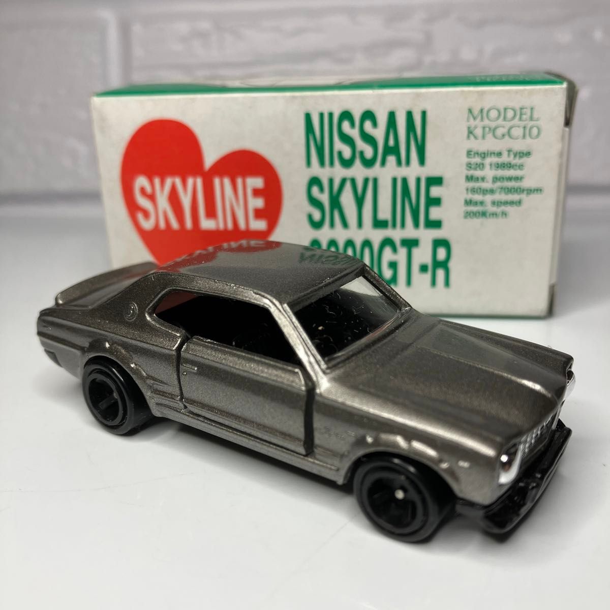 絶版トミカ NISSAN スカイラインGT-R 日本製　箱付き美品　特注トミカ 激レアモデル