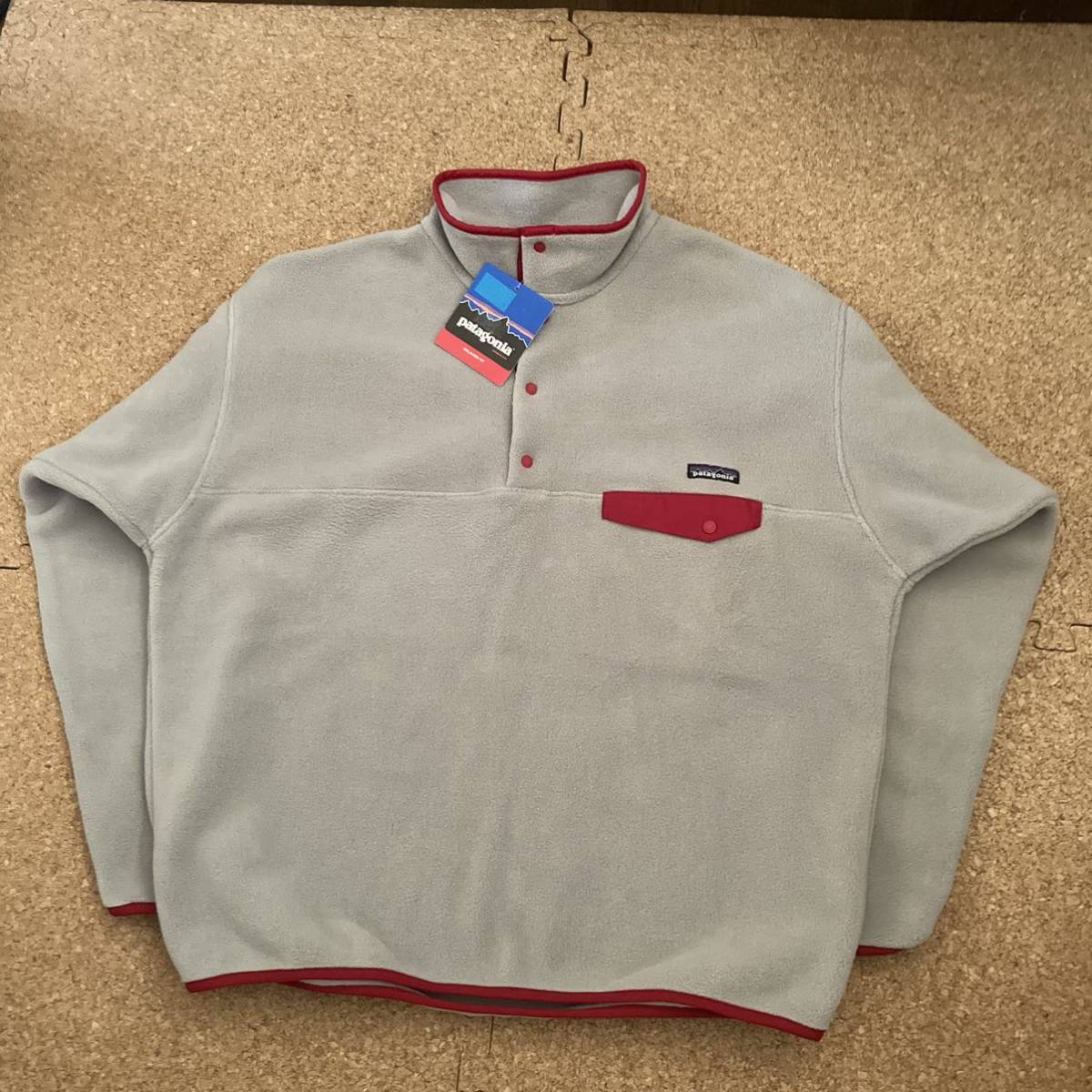 XLサイズ 新品未使用【2008・廃盤カラー】patagonia メンズ XLサイズ 新品未使用【2008・廃盤カラー】patagonia メンズ