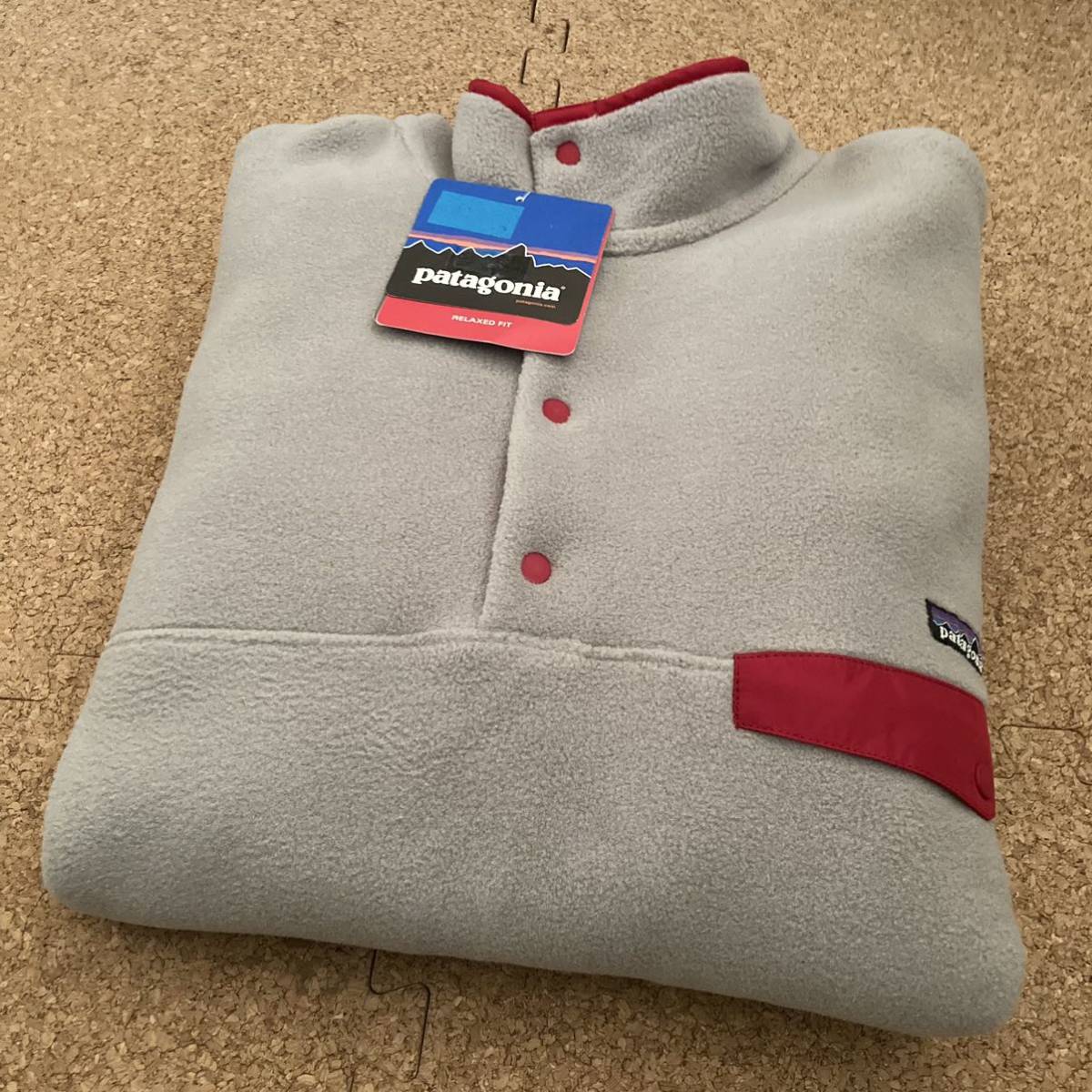 XLサイズ 新品未使用【2008・廃盤カラー】patagonia メンズ XLサイズ 新品未使用【2008・廃盤カラー】patagonia メンズ