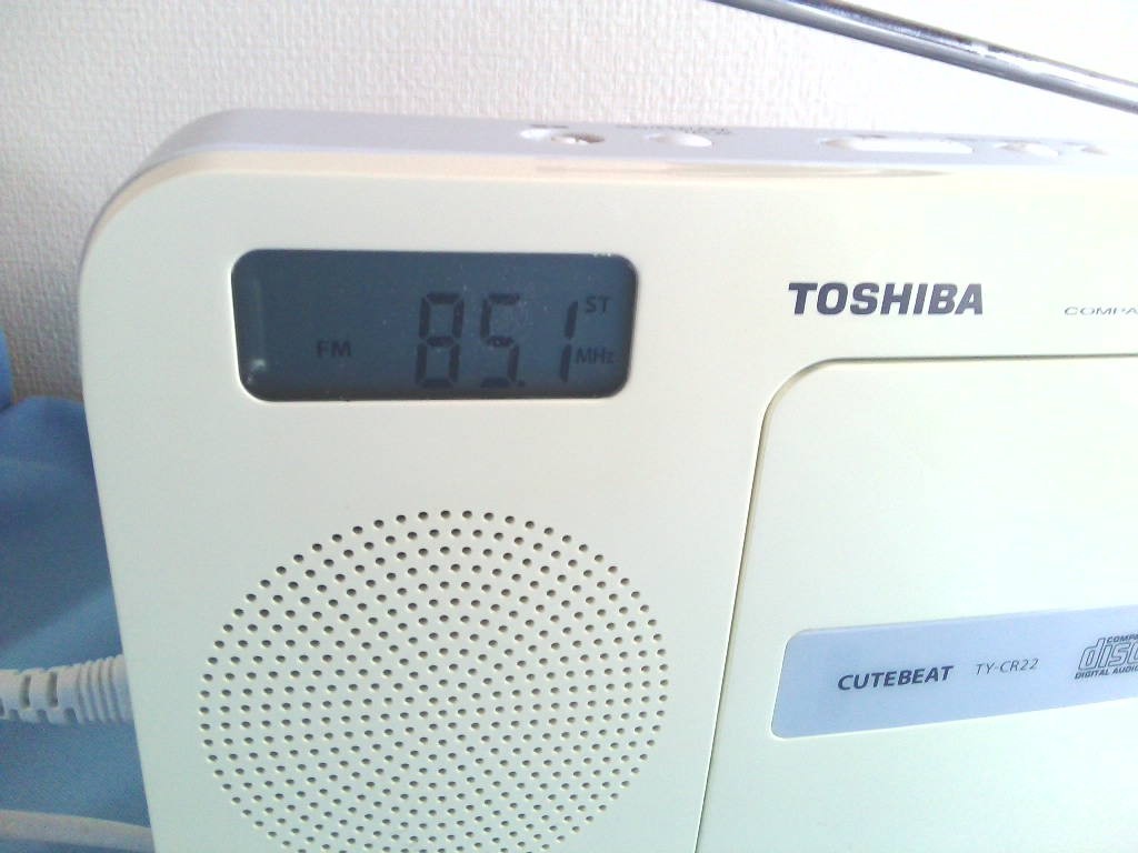 TOSHIBA Toshiba TY-CR22 CD радио белый 2014 год производства шнур электропитания имеется * Junk 