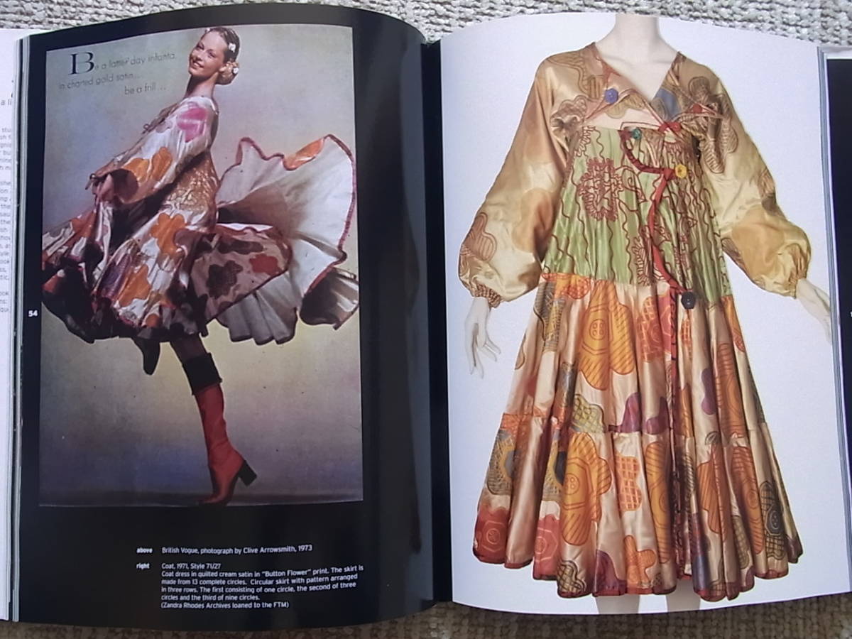 ザンドラ・ローズ Zandra Rhodes A Lifelong Love Affair with Textiles ファッション テキスタイル_画像2