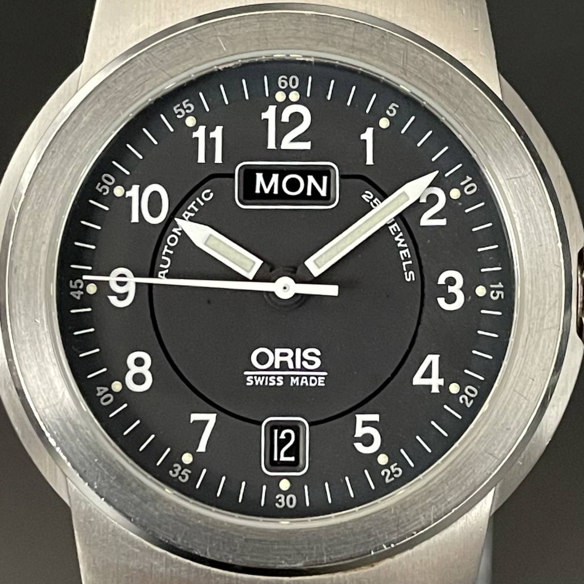 【希少】オリス/ORIS/7500/19.36291/ビッグクラウン/黒/ブラック×シルバー/白針/38㎜/自動巻/メンズ腕時計/動作良好/純正_画像4