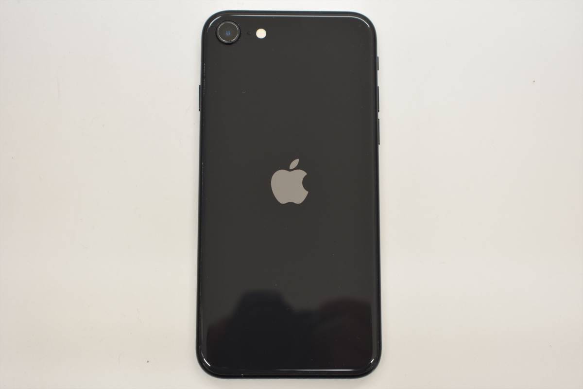 中古 iPhoneSE 第2世代 64gb ブラック シムフリー iPhoneSE2 64GB 利用判定〇 バッテリー最大容量 84%_画像6