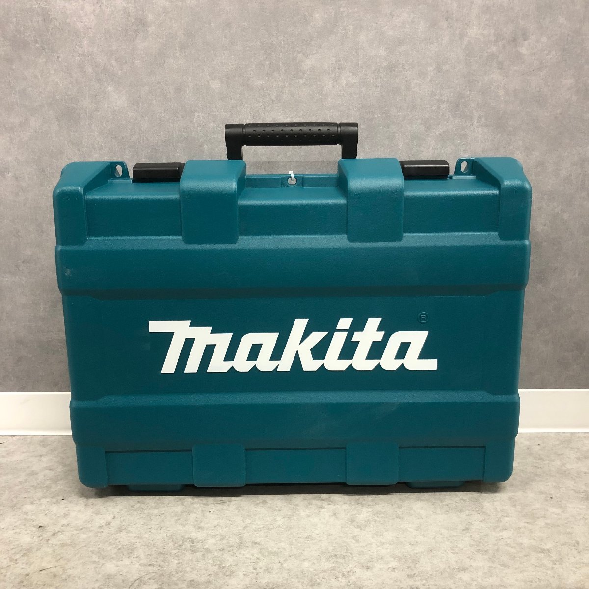 ◎L073【未使用】makita マキタ 充電式リベッタ 6.0Ah RV150DRG 実用充電 約27分 フル充電 約40分 ケース付き（ma）