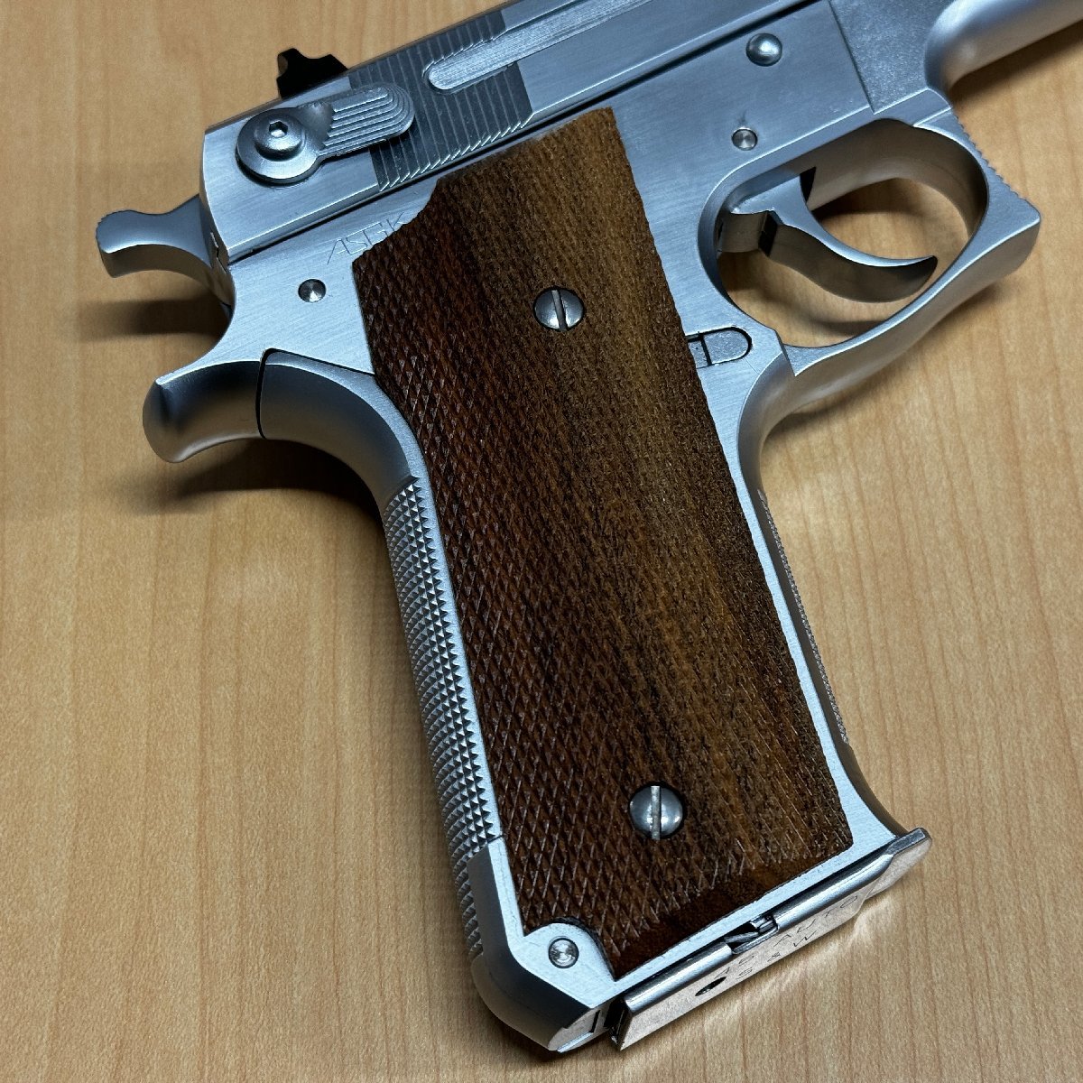 ◎K148 MGC S&W M645 45 セミオート シルバーモデル 木製グリップ 固定スライド式 ガスガン_画像7