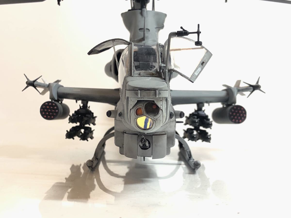 アカデミー　1/35 AH-1Z ヴァイパー　アメリカ海軍機　軍用機　ミリタニー　完成品　プラモデル　_画像7