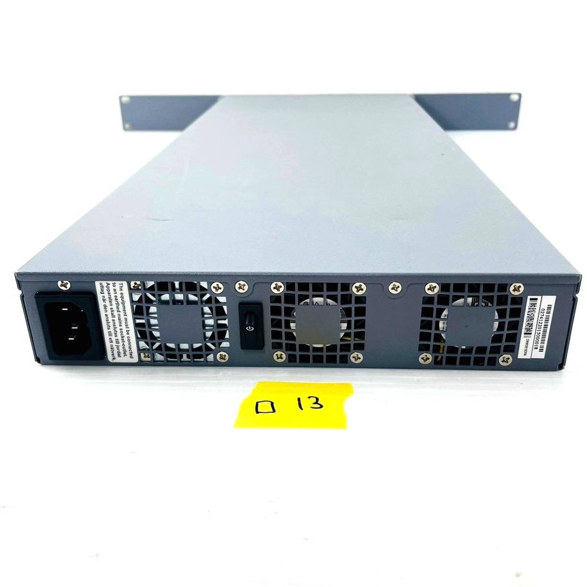 □13【通電OK】Juniper Networks MAG4610 Junos Pulse ゲートウェイ SSL-VPNアプライアンス リモートアクセス HDD搭載 ジュニパー_画像4