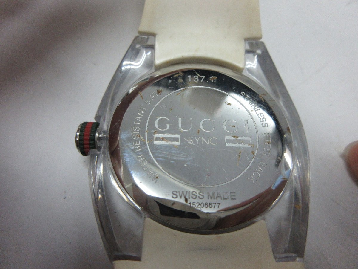 1000円～ジャンク グッチ GUCCI 137.1 シンク SS×ラバー クオーツ メンズ腕時計_画像2