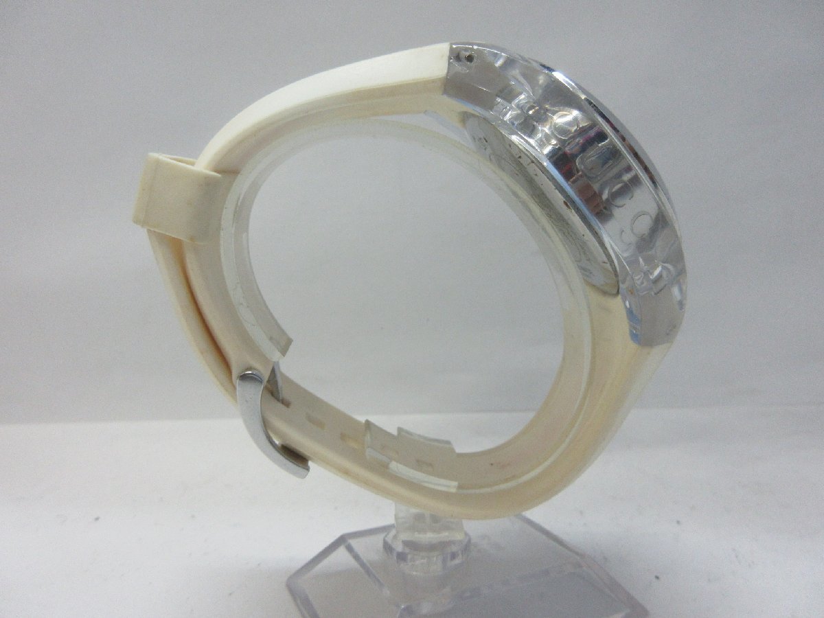1000円～ジャンク グッチ GUCCI 137.1 シンク SS×ラバー クオーツ メンズ腕時計_画像4