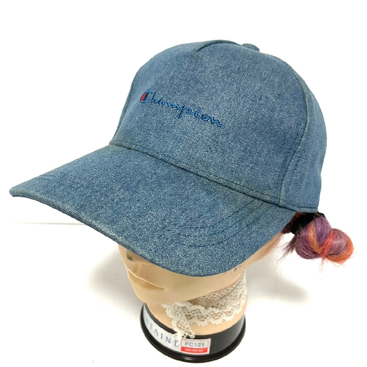 (^w^)b チャンピオン デニム キャップ 帽子 ブルー Champion ロゴ 刺繍 カジュアル アメカジ アジャスター ベルト 56.5-58.5㎝ C0295EE_画像1