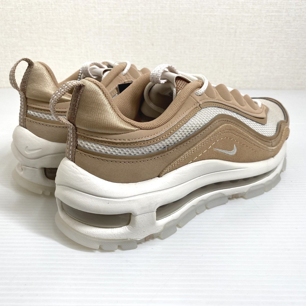 【26.5cm 新品 国内正規品】NIKE ナイキ WMNS AIR MAX 97 FUTURA SE Hangul Day ウィメンズ エアマックス97 US9.5 ベージュ FQ8145 200_画像2