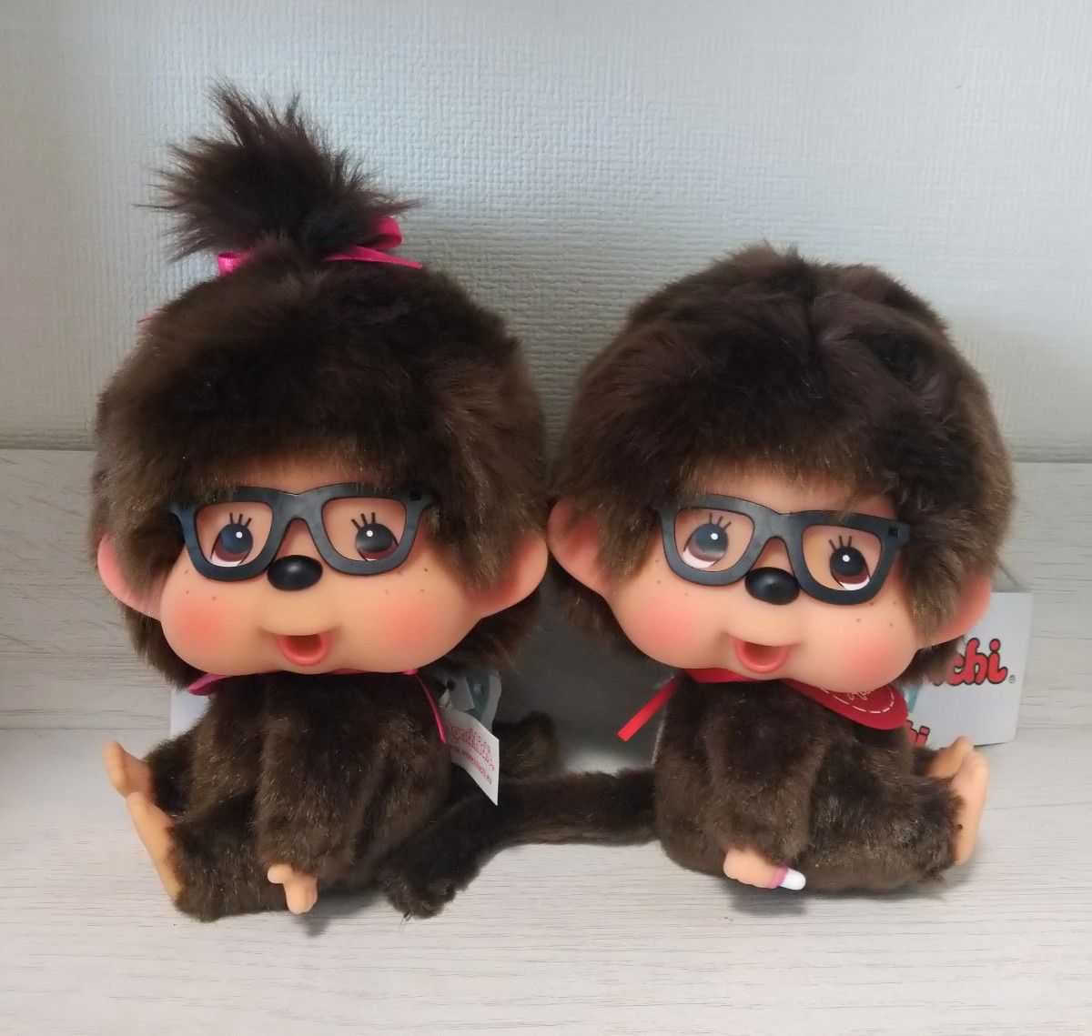 新品 香港限定 モンチッチ 顔デカ メガネ 座り 2体セット 726288 新品 香港限定 モンチッチ 顔デカ メガネ 座り 2体セット 726288