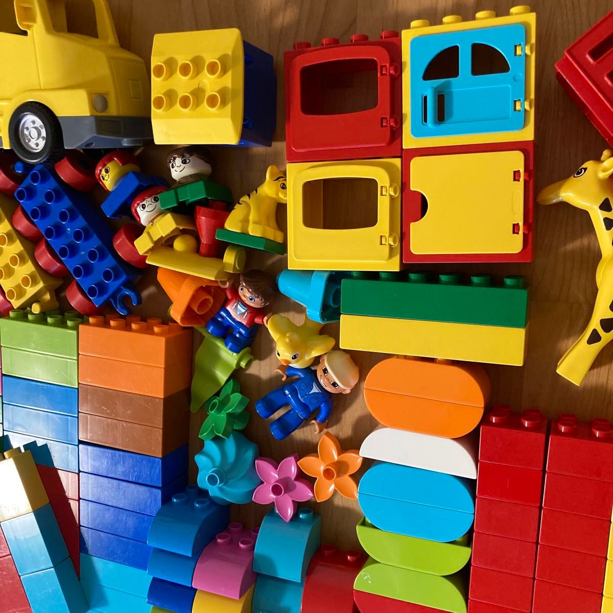 レゴ デュプロ 200パーツ以上まとめ売り　動物園セットなど　トラックトラクター　LEGO レゴブロック ミニフィグ