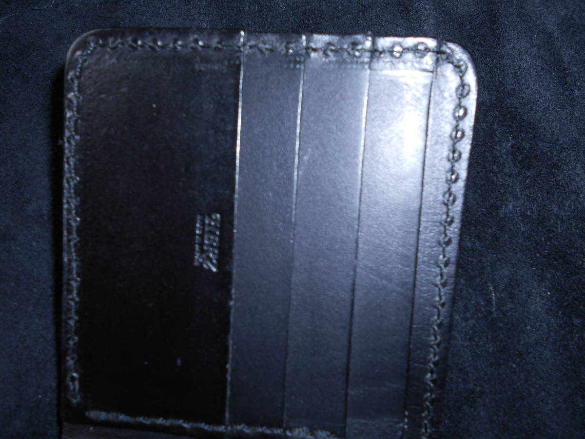 HERZ ヘルツ 二つ折り財布(小銭入れなし)ブラック_画像3