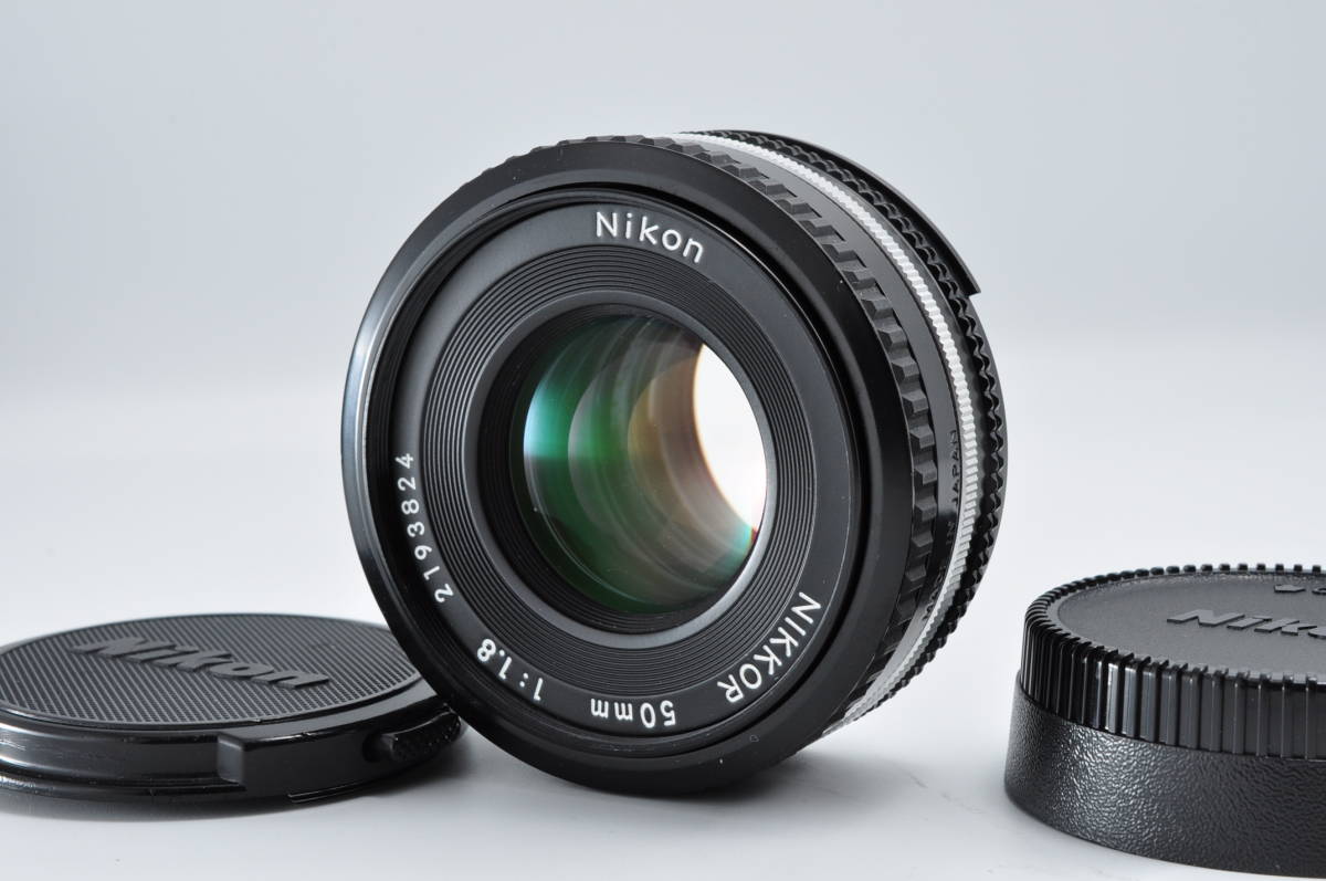 【極上美品】ニコン Nikon Ai-s AIS 50mm F1.8 パンケーキレンズ 単焦点 Fマウント Ai-S #0119_画像1