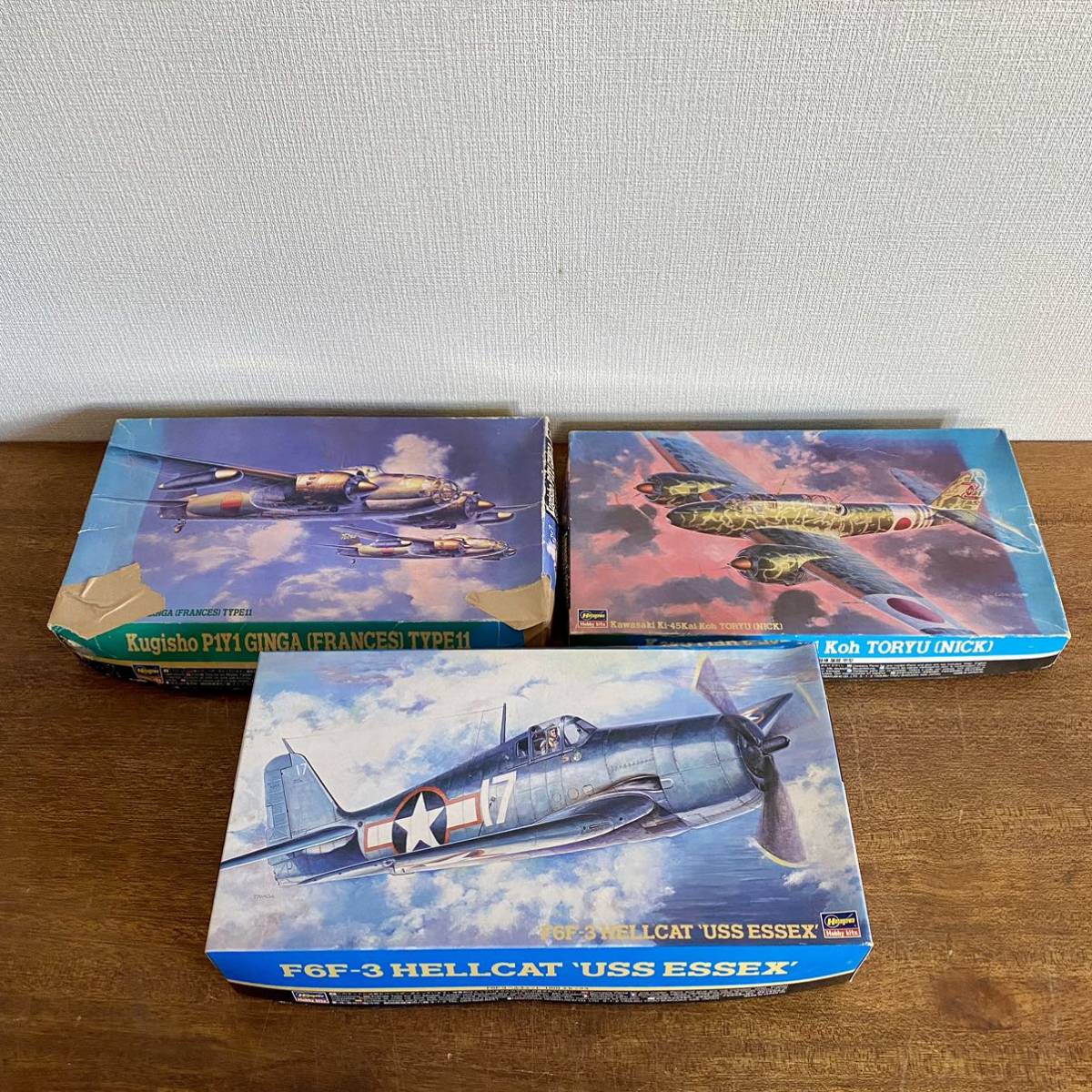 当時物　Hasegawa プラモデル　3点セット　/ ヘルキャット　川崎　空技廠　戦闘機　1/48 1/72 ハセガワ　【未組立】_画像1