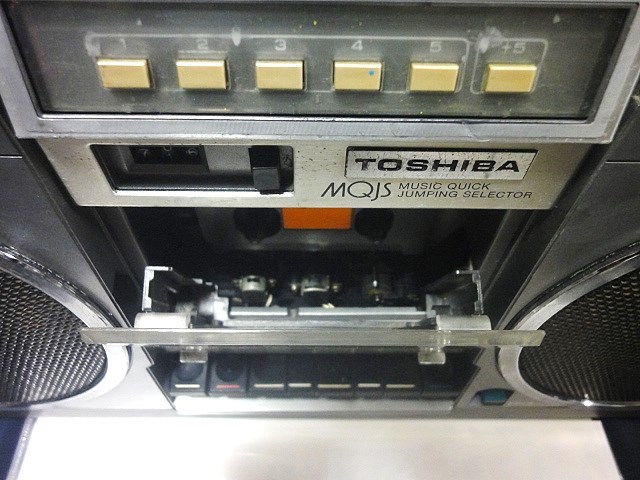 ♪♪♪昭和銘機 整備清掃済　東芝 ラジカセ BOMBEAT12 RT-8900S　動作品♪♪_画像8