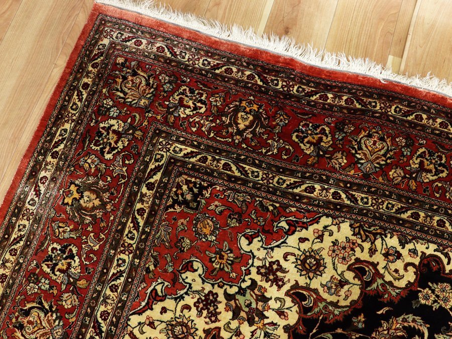 魁◆最高級ペルシャ絨毯 本物保証 イラン マラゲ産 手織りシルク100% 90万ノット 大判203×295㎝ メダリオン_画像7