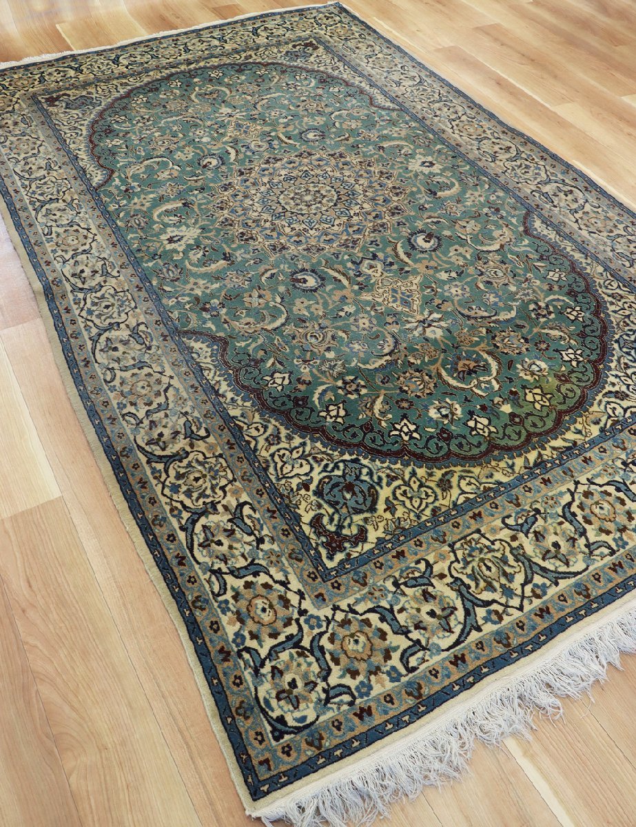 魁◆最高級作品 ペルシャ絨毯 イラン ナイン産 263×161.5㎝ 手織り ウール100% グリーンメダリオン_画像3