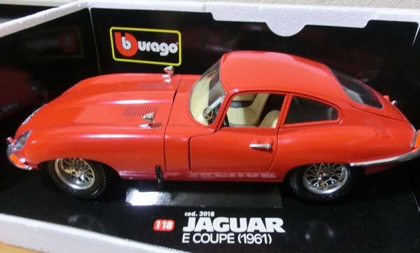 # BBurago Jaguar E coupe 1961 red series 1/18 model car used good goods free shipping!