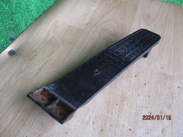 (0214)930 Porsche 911 Carrera accelerator pedal 