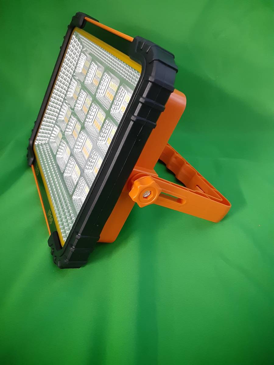 【1円オークション】 taruna SLT-192 LED充電式投光器 100W LED作業灯 USB充電式 薄型 高輝度 五つ点灯モード TS01A002207_画像5