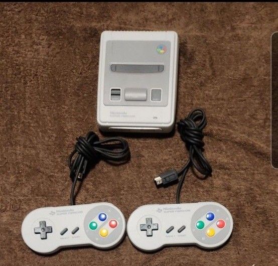 【ジャンク】ニンテンドークラシックミニスーパーファミコン【欠品あり】