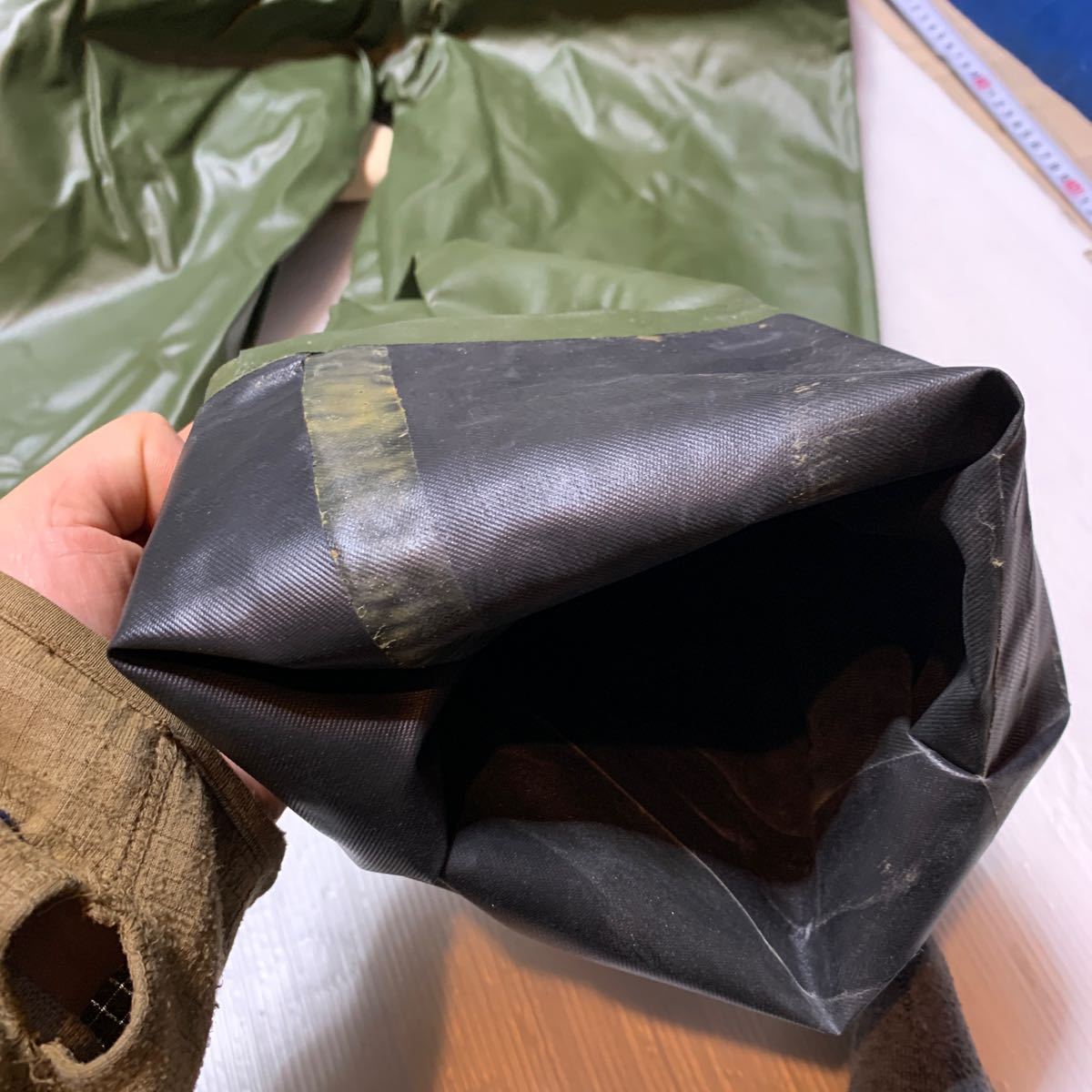 米軍放出品　実物　未使用　ODカラー　レインパンツ XSサイズ　サスペンダー付き　防水　防寒　ズボン_画像8