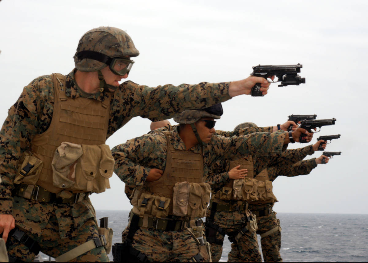 未使用 米軍放出品 実物 USMC 米海兵隊 リーコン RECON EAGLE イーグル製 M9 マガジンポーチセット FSBE FILBE MEU  ハンドガン