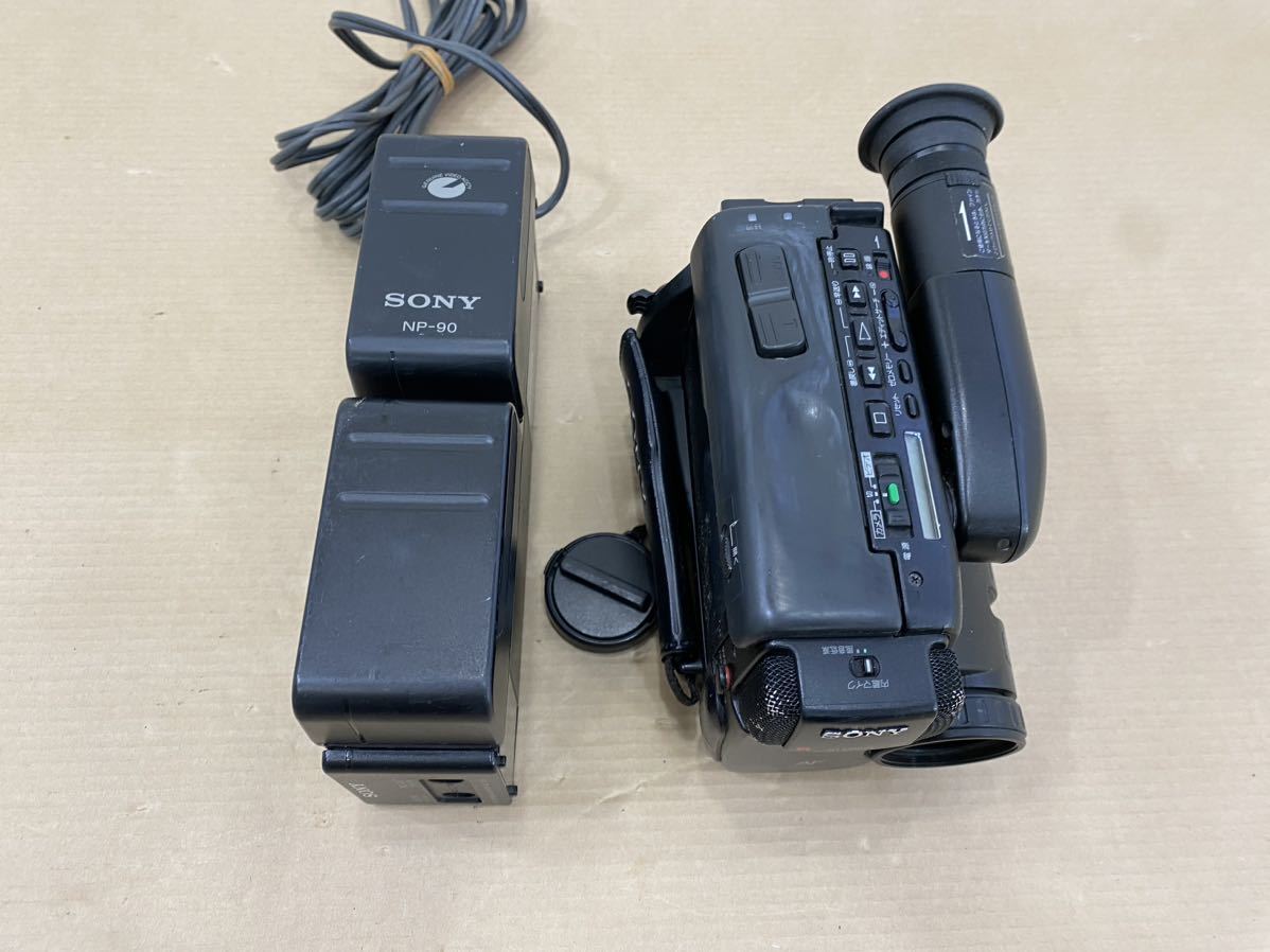 SONY ソニー ビデオカメラレコーダー CCD-TR75 充電器 アダプター AC-V55 電池パック NP-77 NP-90_画像4