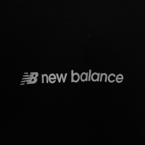 ニューバランス NEW BALANCE パーカー プルオーバー 長袖 裏起毛 フロントロゴ 袖 プリント コットン 黒 ブラック L メンズ_画像3