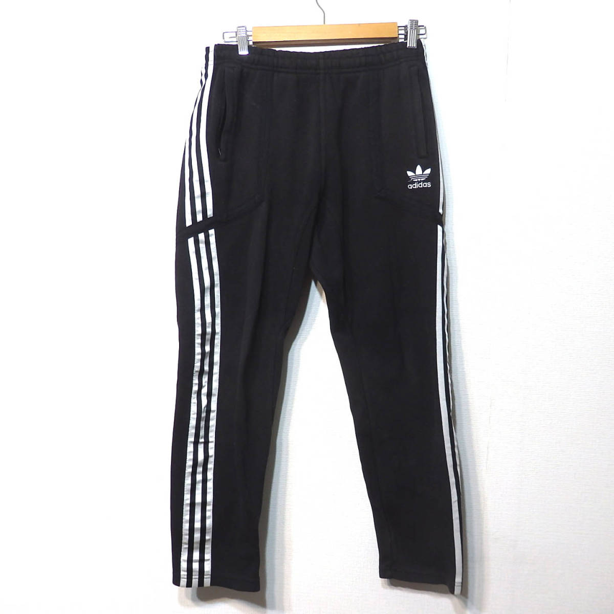 【現金特価】 Mサイズ アディダスジャージパンツ/ adidas 色褪せあり 黒 アディダス