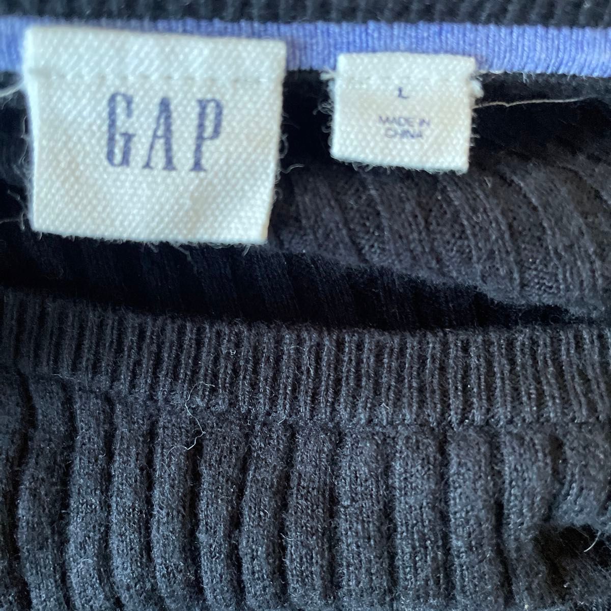 GAP ブラックリブニットセーター　 クルーネック