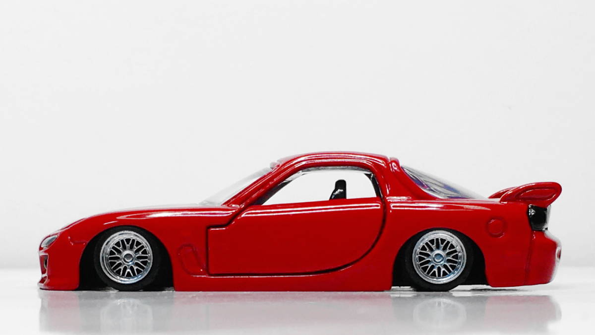 トミカ改カスタム改造マツダRX-7 FD3S深リムBBS-LMシャコタン の トミカ改カスタム改造マツダRX-7 FD3S深リムBBS-LMシャコタン の
