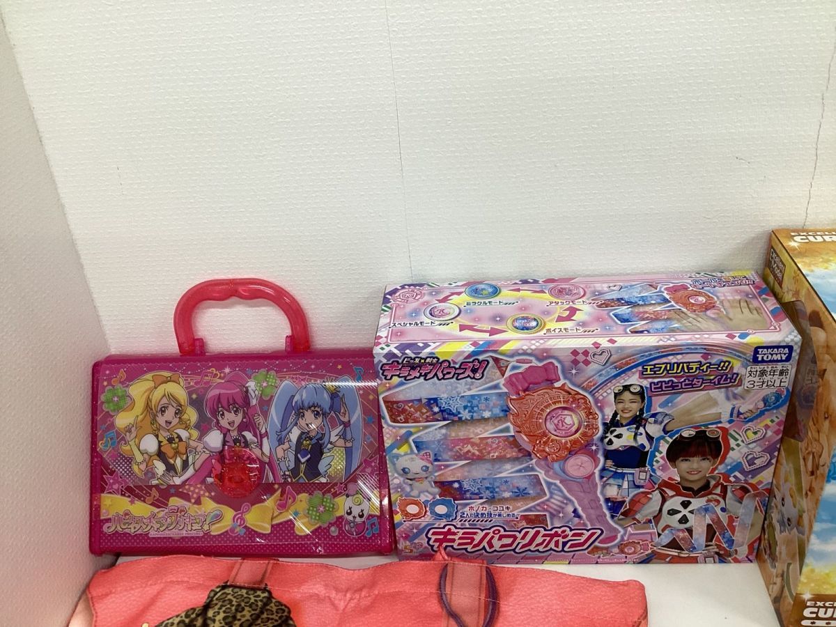 【現状】 アニメ グッズ まとめ売り アイカツ！ プリキュア プリパラ 他 缶バッジ フィギュア ストラップ 他_画像3