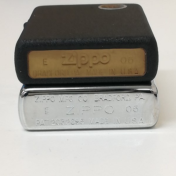 A861a [未使用品] ZIPPO ジッポー オイルライター 2005年製 ブラッククラックル 無地 シルバー 喫煙具 煙草 タバコ | その他 K_画像6