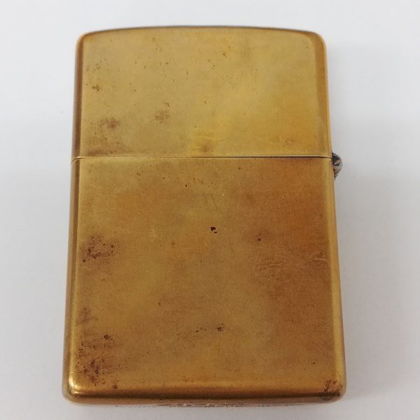 B135a [人気] ZIPPO ジッポー 1992年製 SOLID BRASS ロゴ FOR THE LIGHT OF YOUR LIFE オイルライター ゴールド 喫煙具 タバコ | その他 K_画像2