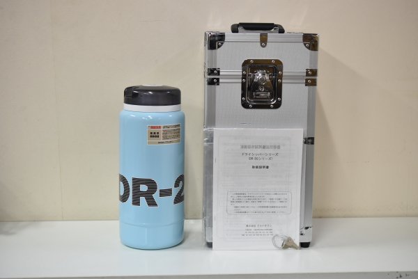 クライオワン 凍結試料搬送容器 ドライシッパー DR-2DS ハードケース付き 上代168,000円_画像1