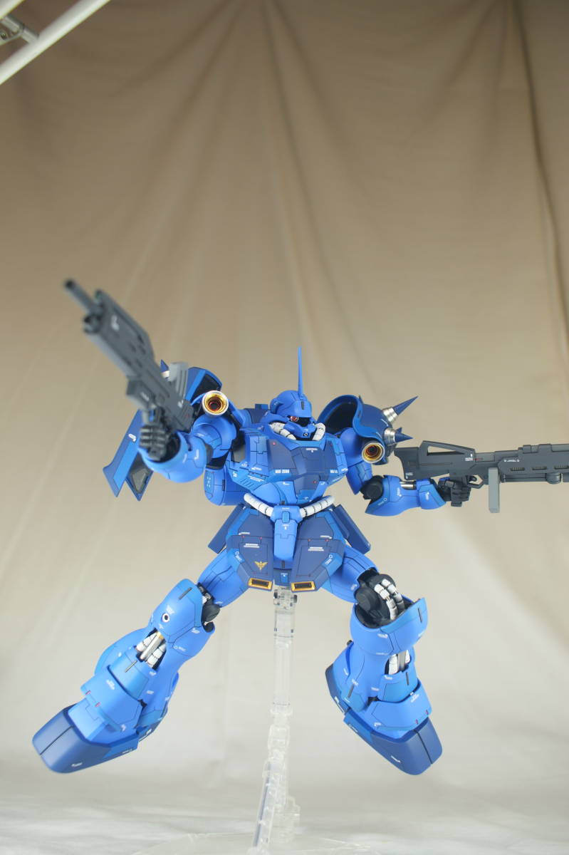 ヴィンセント・グライスナー専用　ギラ・ドーガ　改造、改修塗装済み完成品　1/100　MG　機動戦士ガンダム　逆襲のシャア　ギラドーガ_動力パイプはプラ製に変更しホワイトに塗装