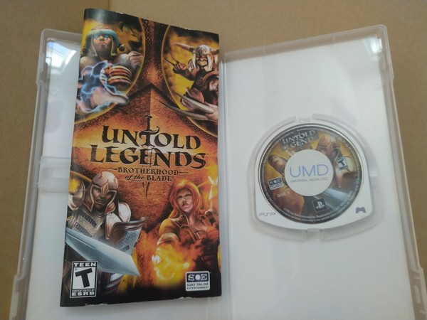 PSP Untold Legends Brotherhood of the Blade アントールド レジェンド 北米版 箱説あり_内容品