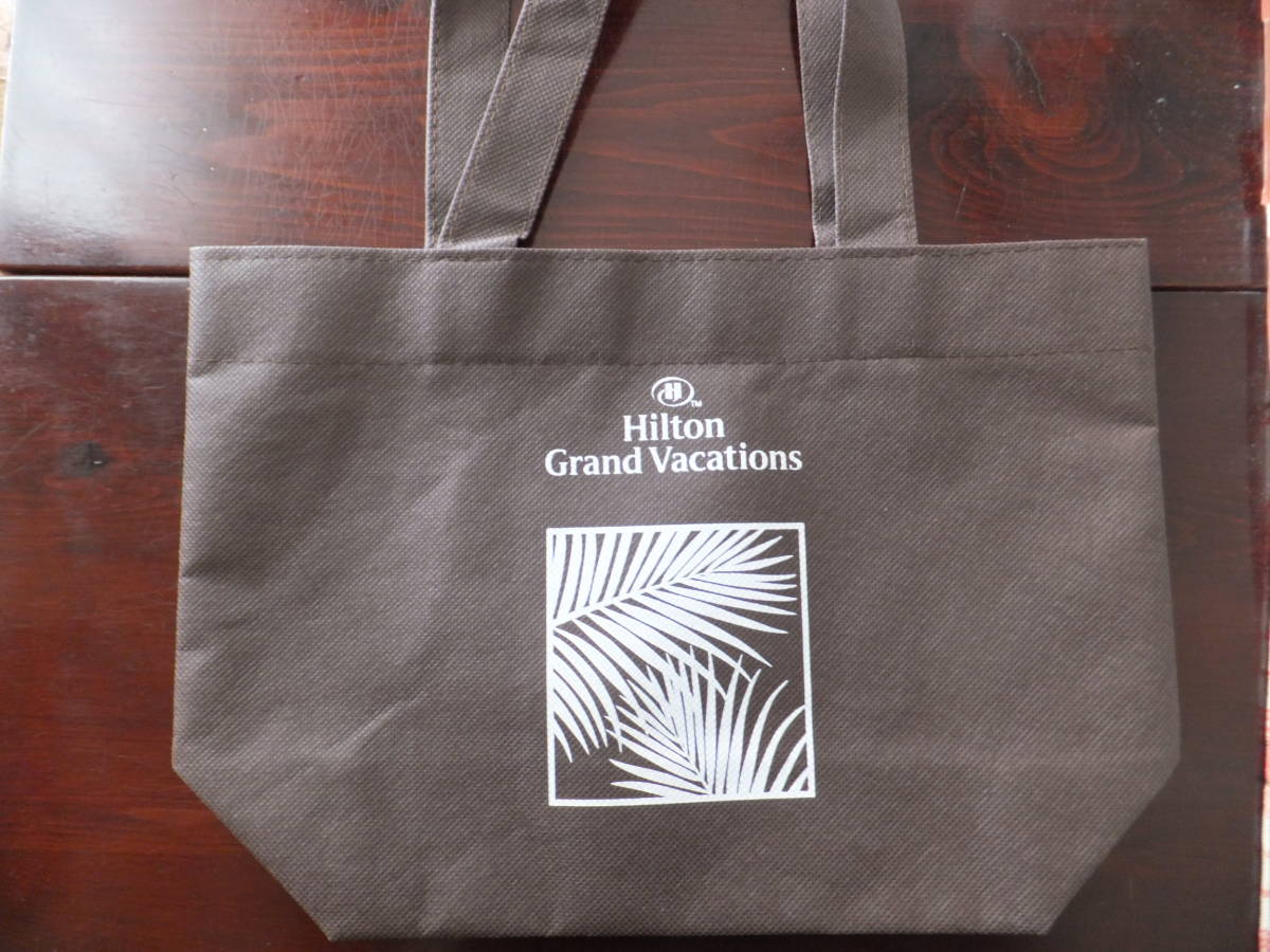 ●ミニバッグ　ダークブラウン Hilton Grand Vacations ロゴ入り　_画像1